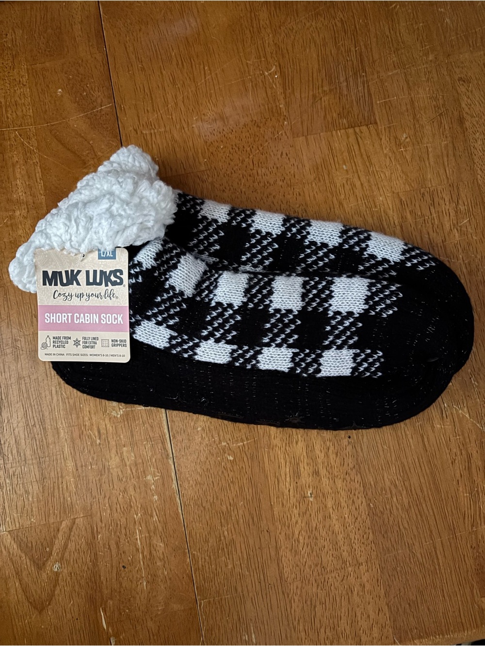 Muk Luks Black and White Short Cabin Socks with Sherpa Lining